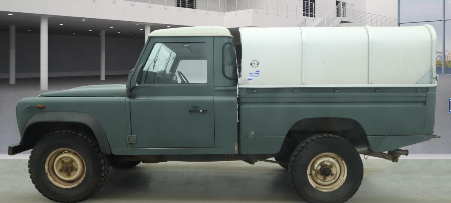 Used Land Rover Defender 110 2008 for sale - 78059416: Photo 2