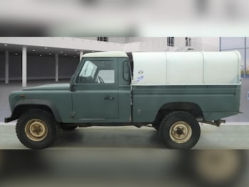 Used Land Rover Defender 110 2008 for sale - 78059416: Photo