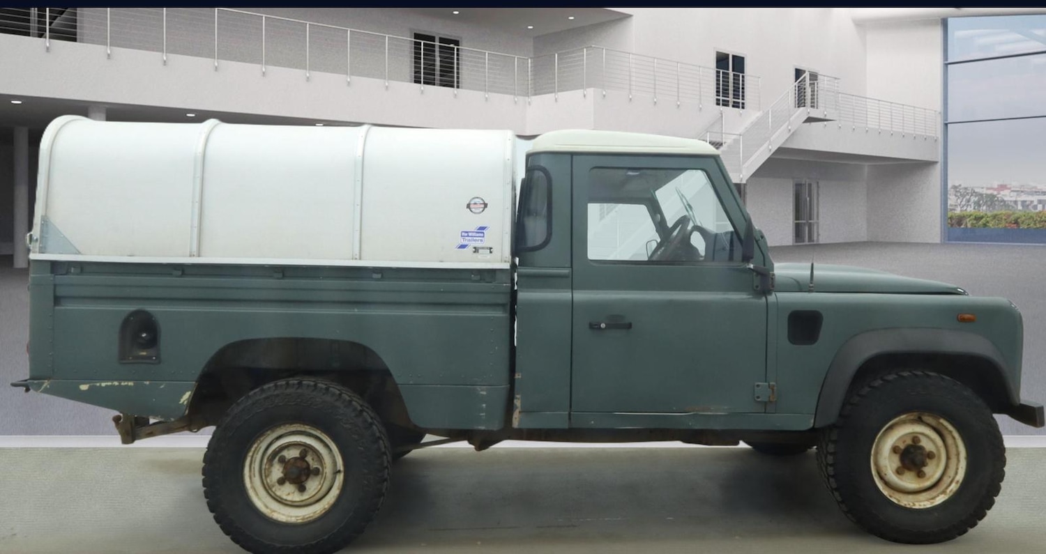 Used Land Rover Defender 110 2008 for sale - 78059416: Photo 3
