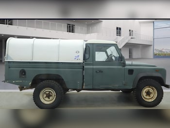 Used Land Rover Defender 110 2008 for sale - 78059416: Photo