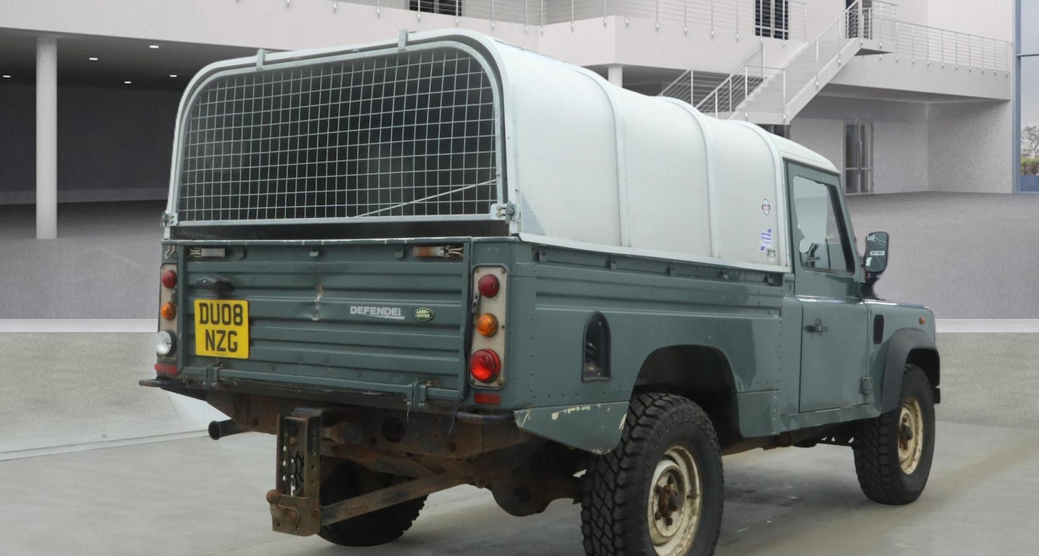 Used Land Rover Defender 110 2008 for sale - 78059416: Photo 4