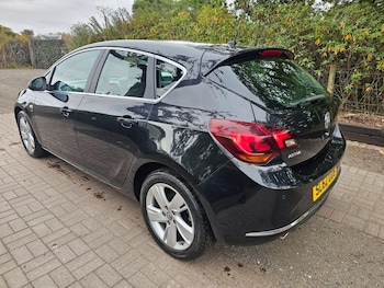 Used Vauxhall Astra 2012 for sale - 75664267: Photo