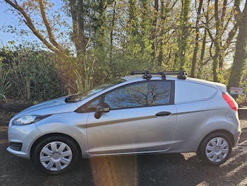 Used Ford Fiesta 2015 for sale - 77135733: Photo