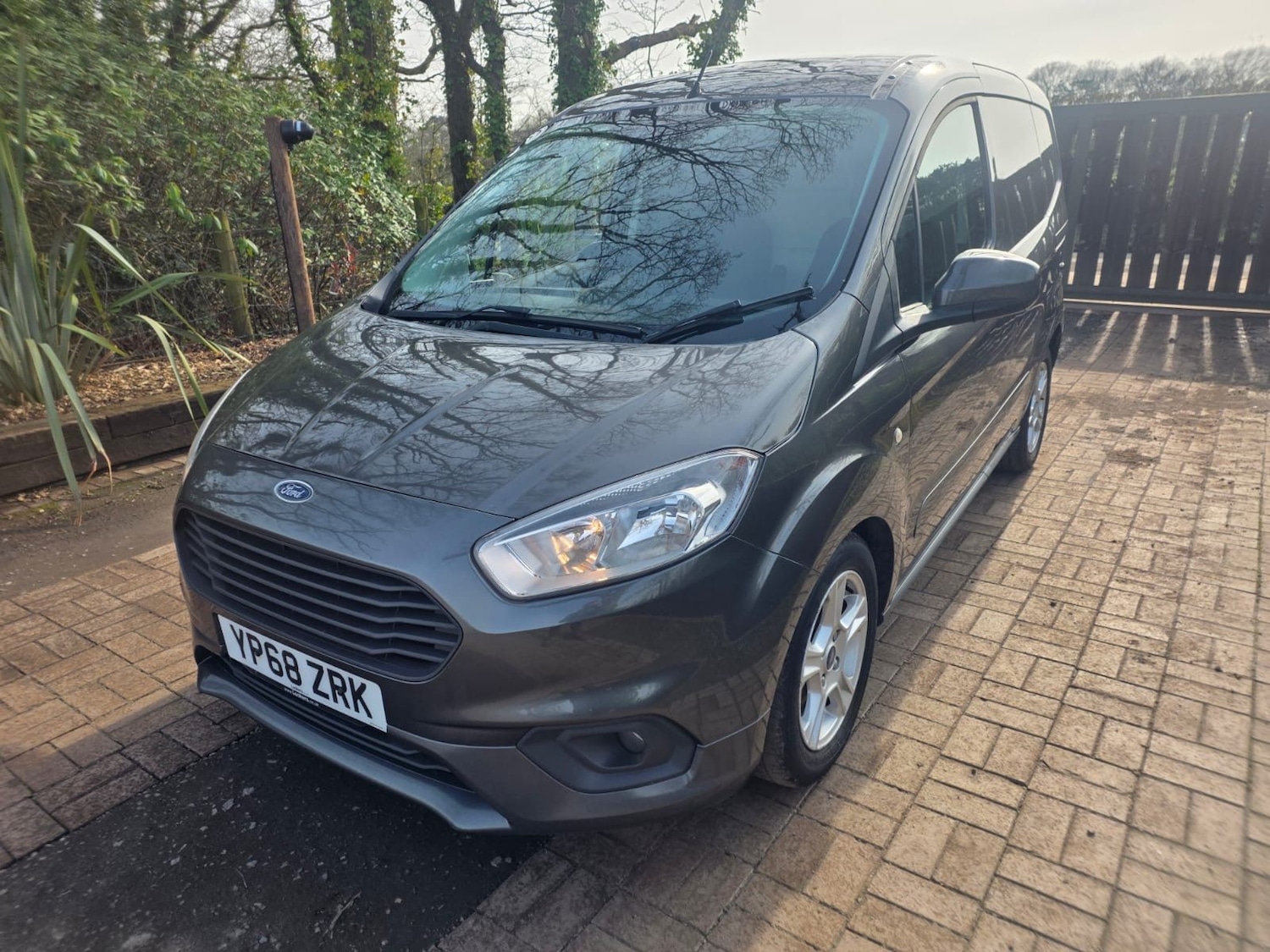 Used Ford Transit Courier 2018 for sale - 78059417: Photo 4