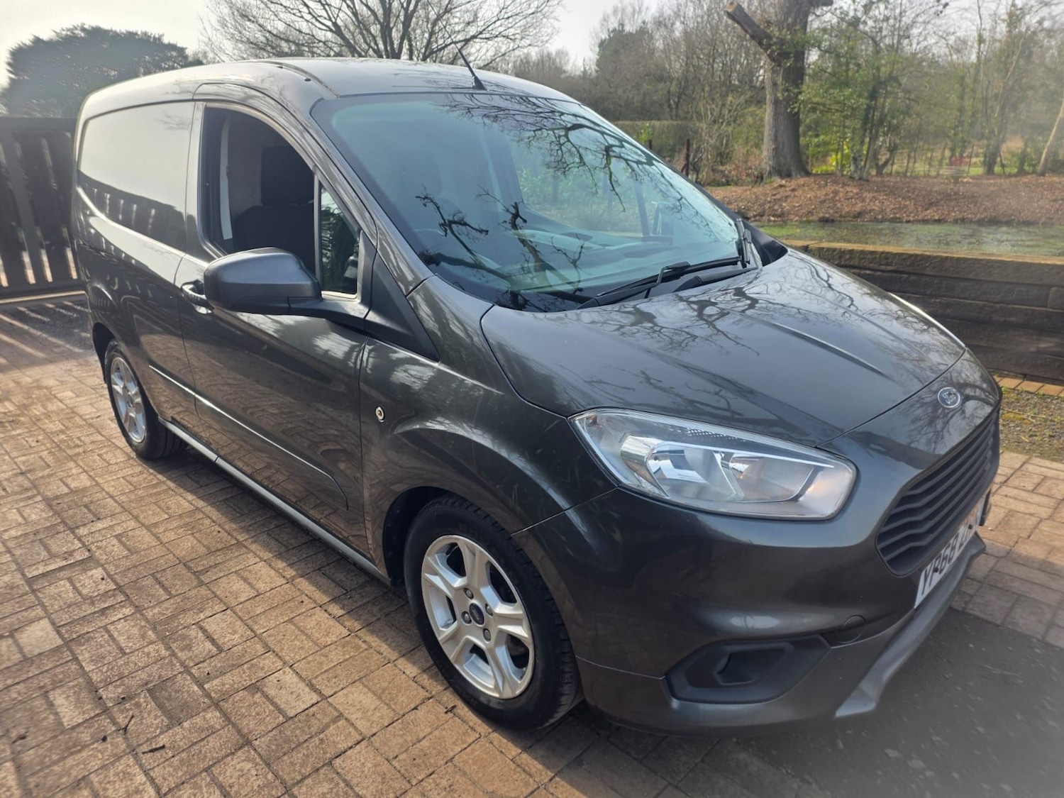 Used Ford Transit Courier 2018 for sale - 78059417: Photo 5