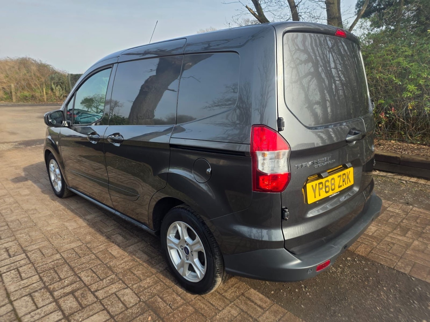 Used Ford Transit Courier 2018 for sale - 78059417: Photo 6