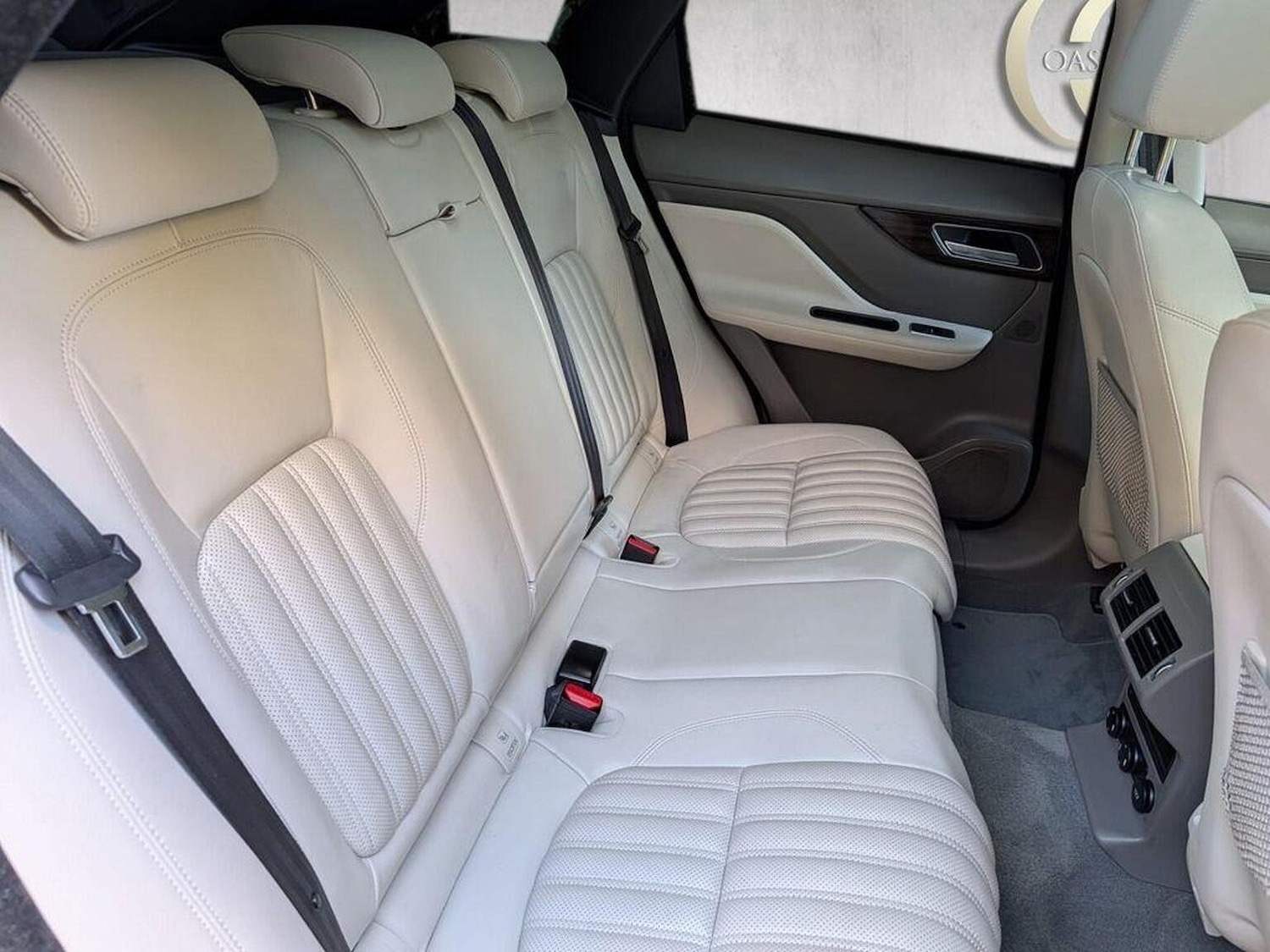 Used Jaguar F-Pace 2017 for sale - 76070411: Photo 11