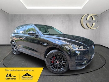 Used Jaguar F-Pace 2017 for sale - 76070411: Photo