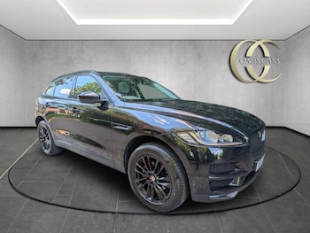 Used Jaguar F-Pace 2017 for sale - 76070411: Photo