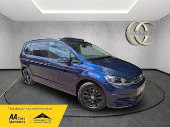 Used Volkswagen Touran 2016 for sale - 79073513: Photo