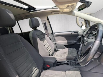 Used Volkswagen Touran 2016 for sale - 79073513: Photo