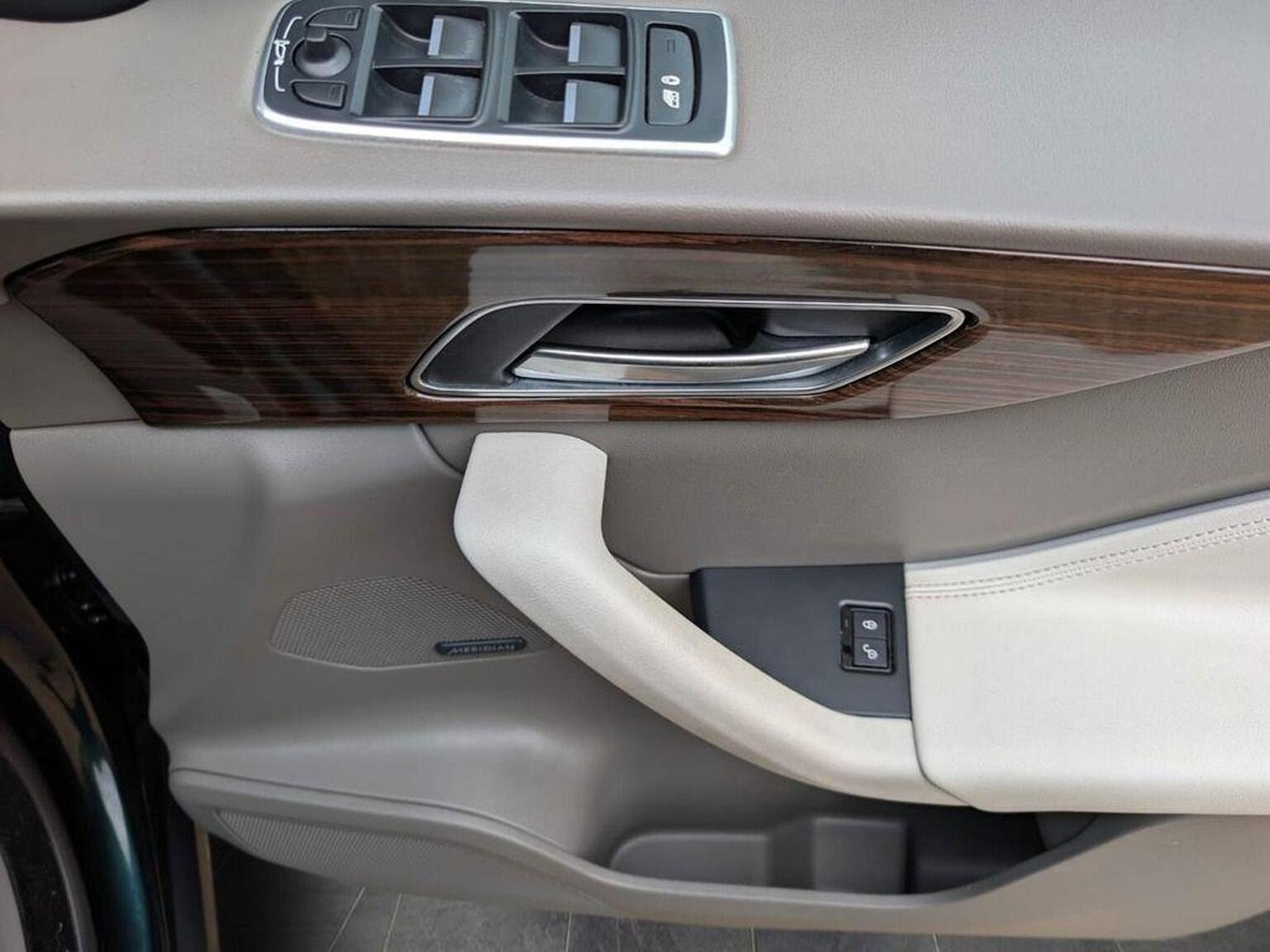 Used Jaguar F-Pace 2018 for sale - 76397032: Photo 14