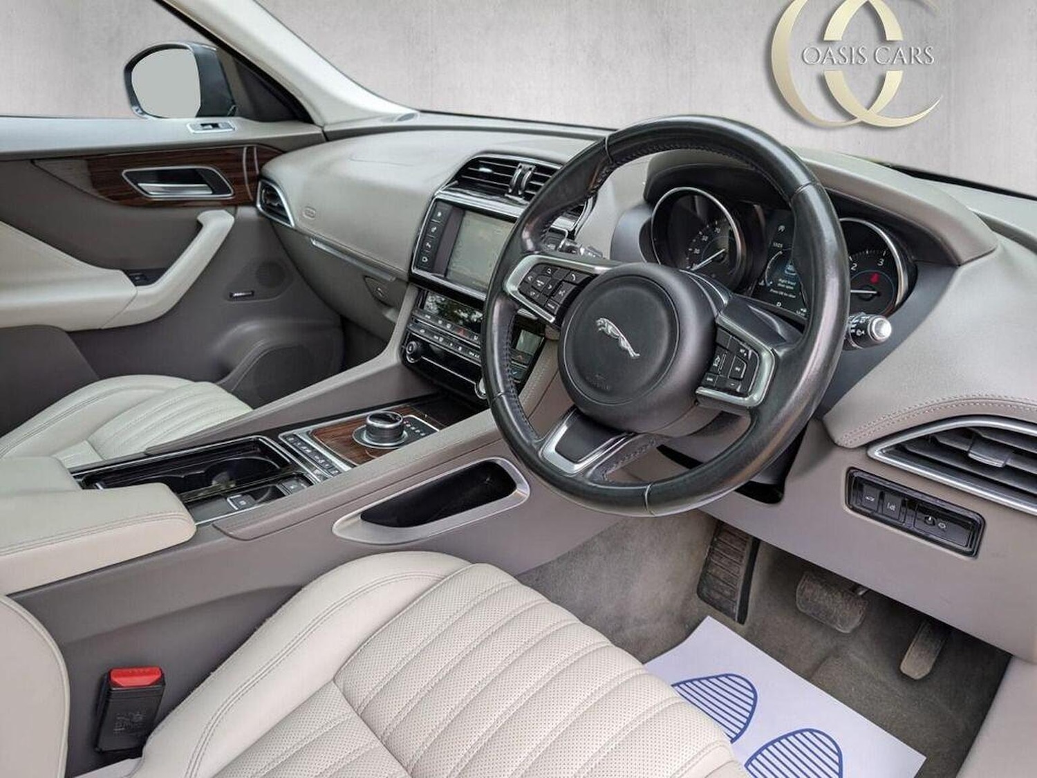 Used Jaguar F-Pace 2018 for sale - 76397032: Photo 3