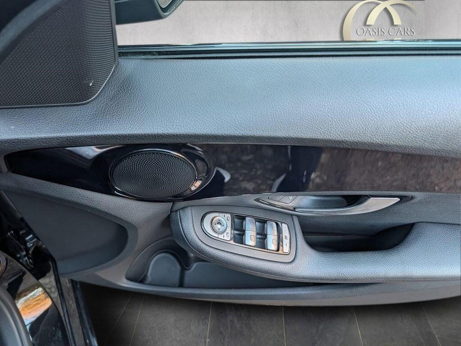 Used Mercedes-Benz C Class 2016 for sale - 76769693: Photo 10