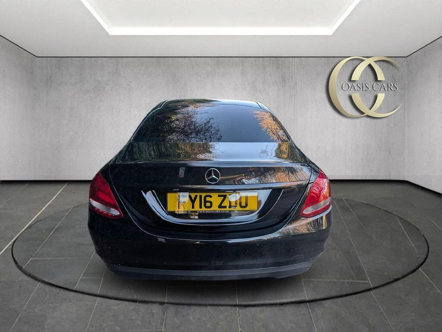 Used Mercedes-Benz C Class 2016 for sale - 76769693: Photo 4