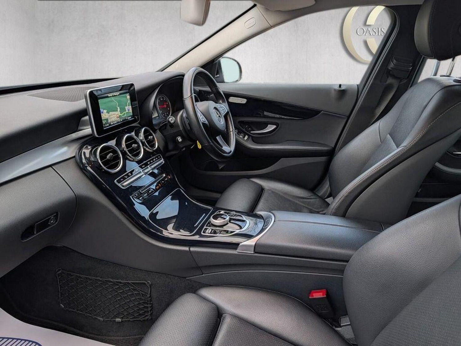 Used Mercedes-Benz C Class 2019 for sale - 76712432: Photo 3