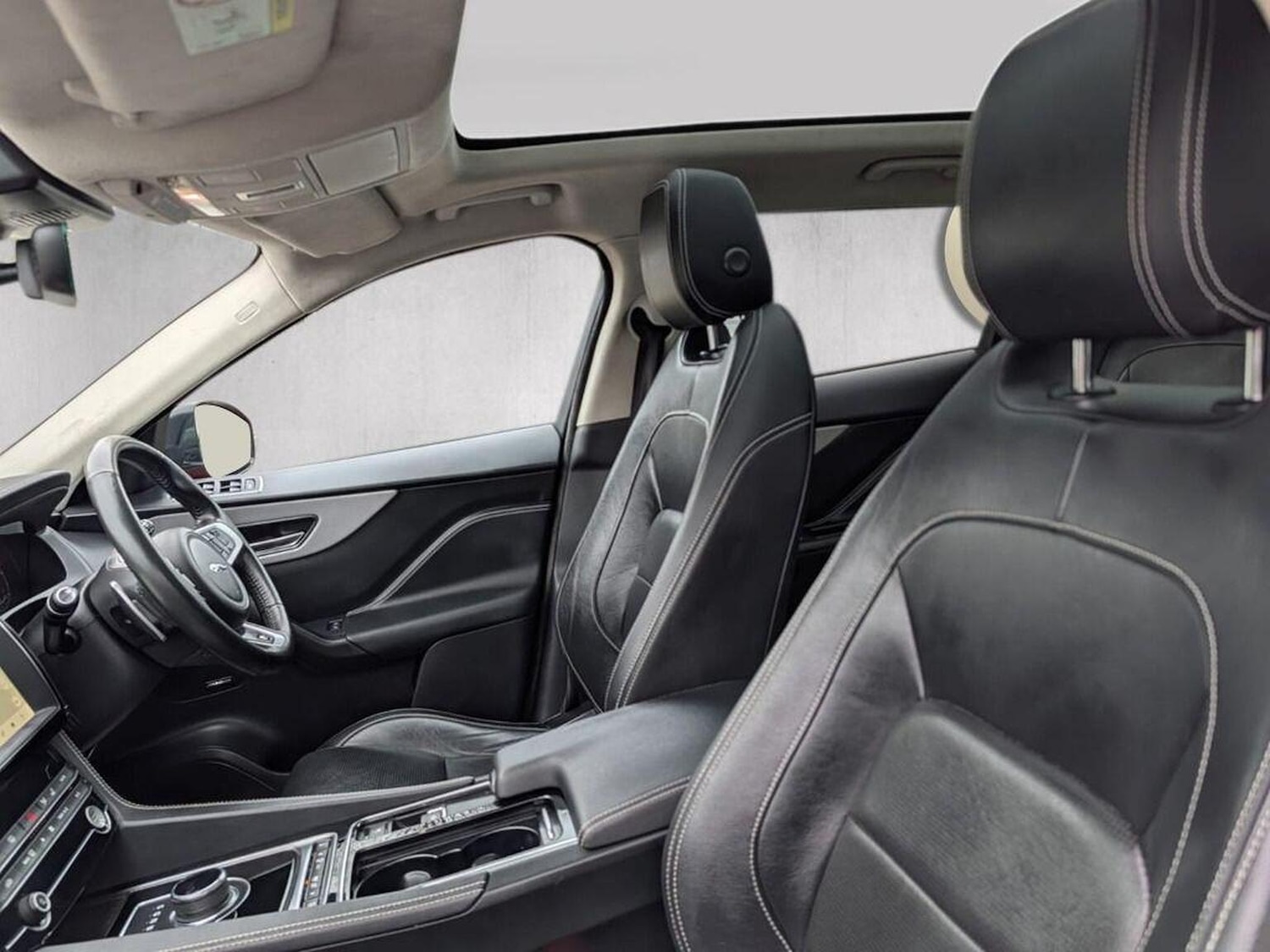 Used Jaguar F-Pace 2019 for sale - 77453218: Photo 6