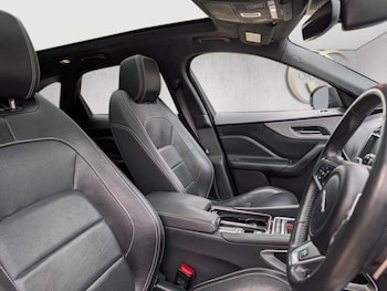 Used Jaguar F-Pace 2018 for sale - 76011304: Photo 2