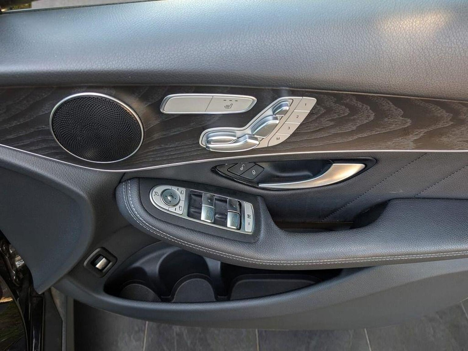Used Mercedes-Benz GLC 2018 for sale - 76164575: Photo 18