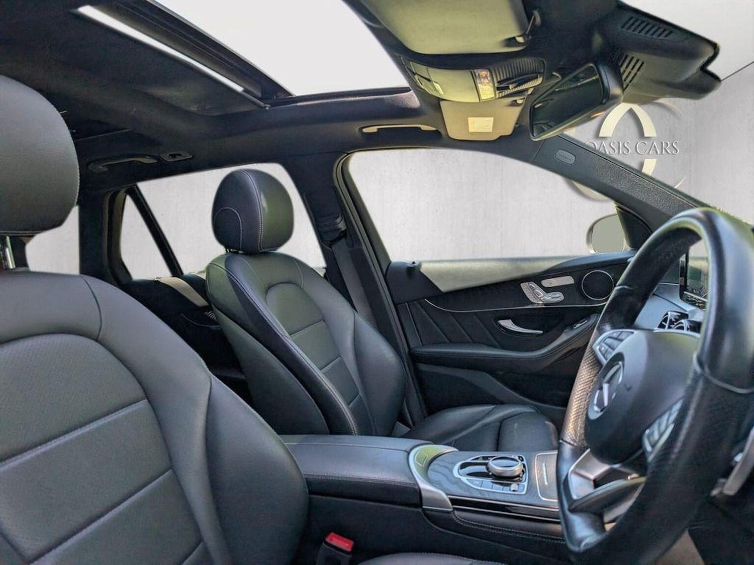 Used Mercedes-Benz GLC 2018 for sale - 76164575: Photo 2