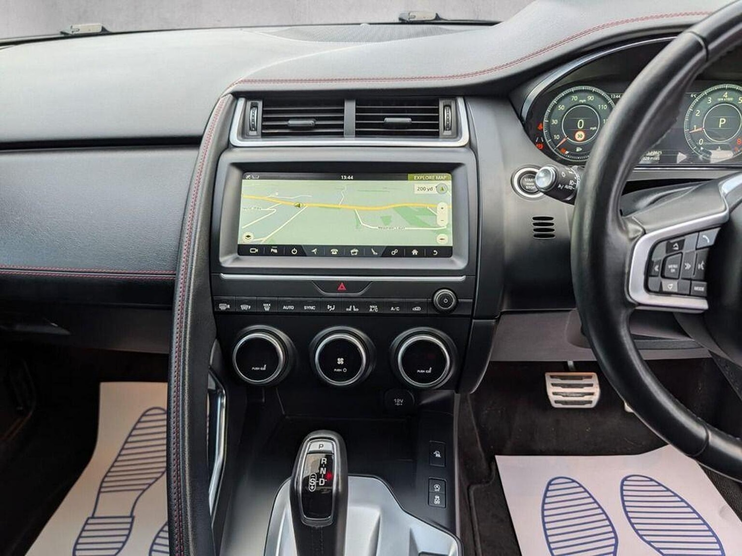 Used Jaguar E-Pace 2020 for sale - 76687114: Photo 3