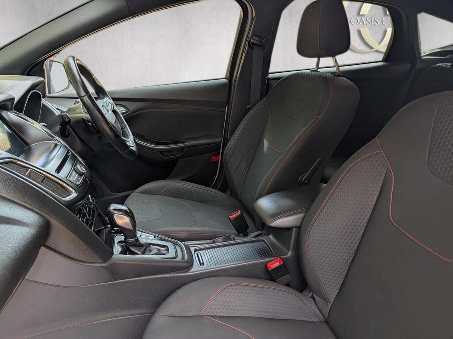 Used Ford Focus 2017 for sale - 76656257: Photo 2