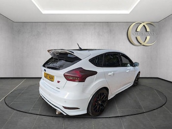 Used Ford Focus 2017 for sale - 76656257: Photo