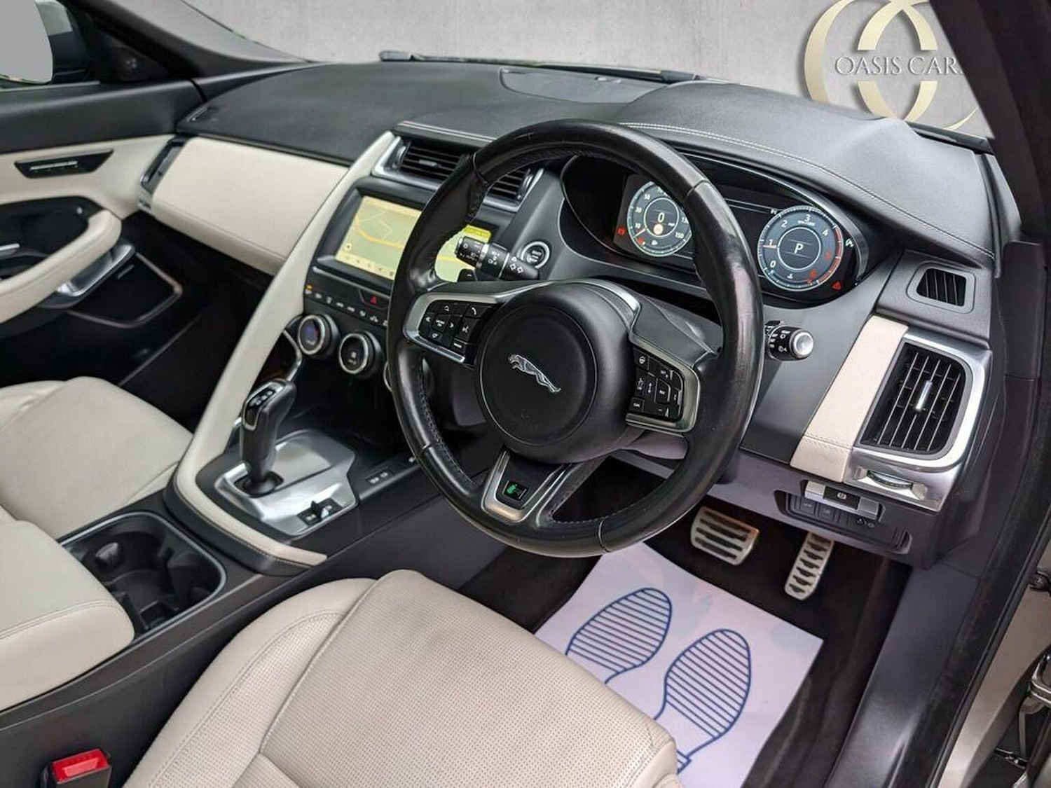 Used Jaguar E-Pace 2018 for sale - 77220526: Photo 3