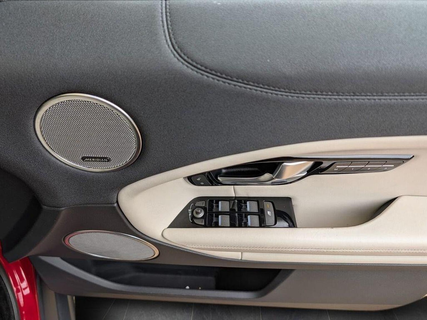 Used Land Rover Range Rover Evoque 2019 for sale - 76439918: Photo 8