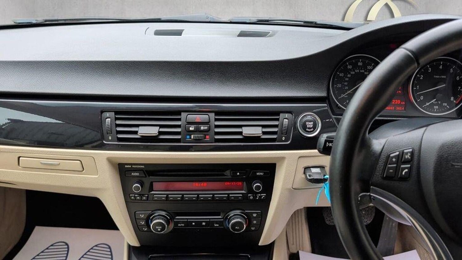 Used BMW 3 Series 2011 for sale - 76974243: Photo 10