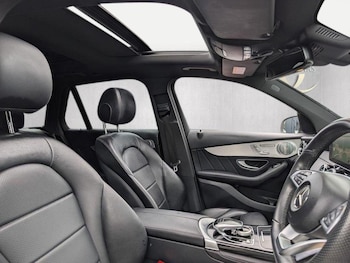 Used Mercedes-Benz GLC 2016 for sale - 75550347: Photo