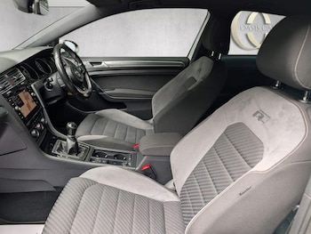 Used Volkswagen Golf 2019 for sale - 78956601: Photo