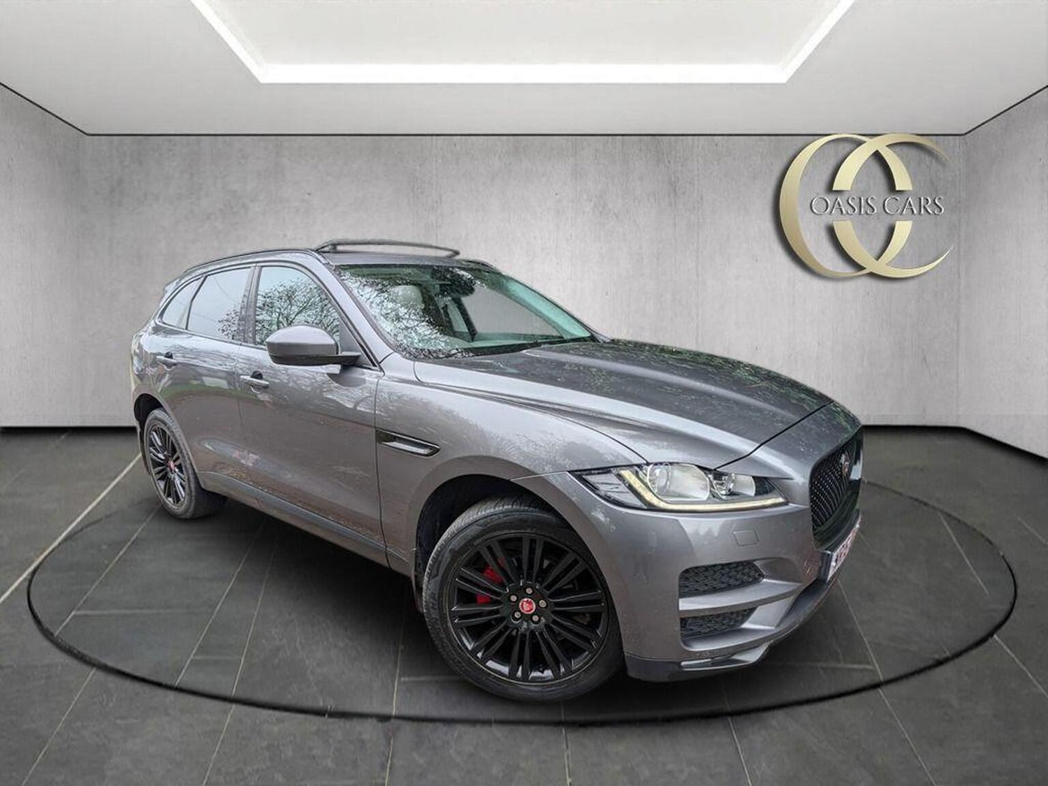 Used Jaguar F-Pace 2016 for sale - 76974302: Photo 1