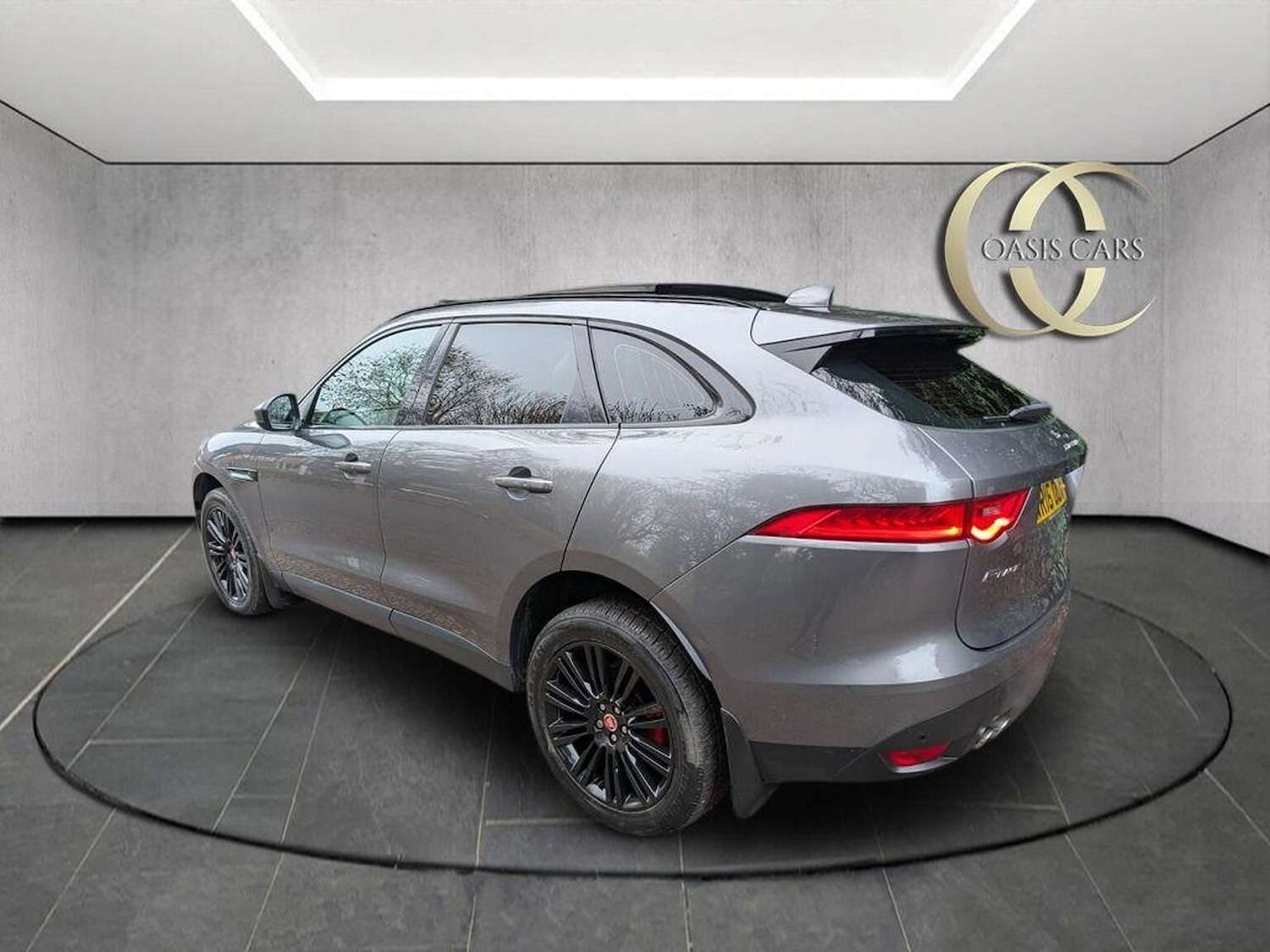 Used Jaguar F-Pace 2016 for sale - 76974302: Photo 9