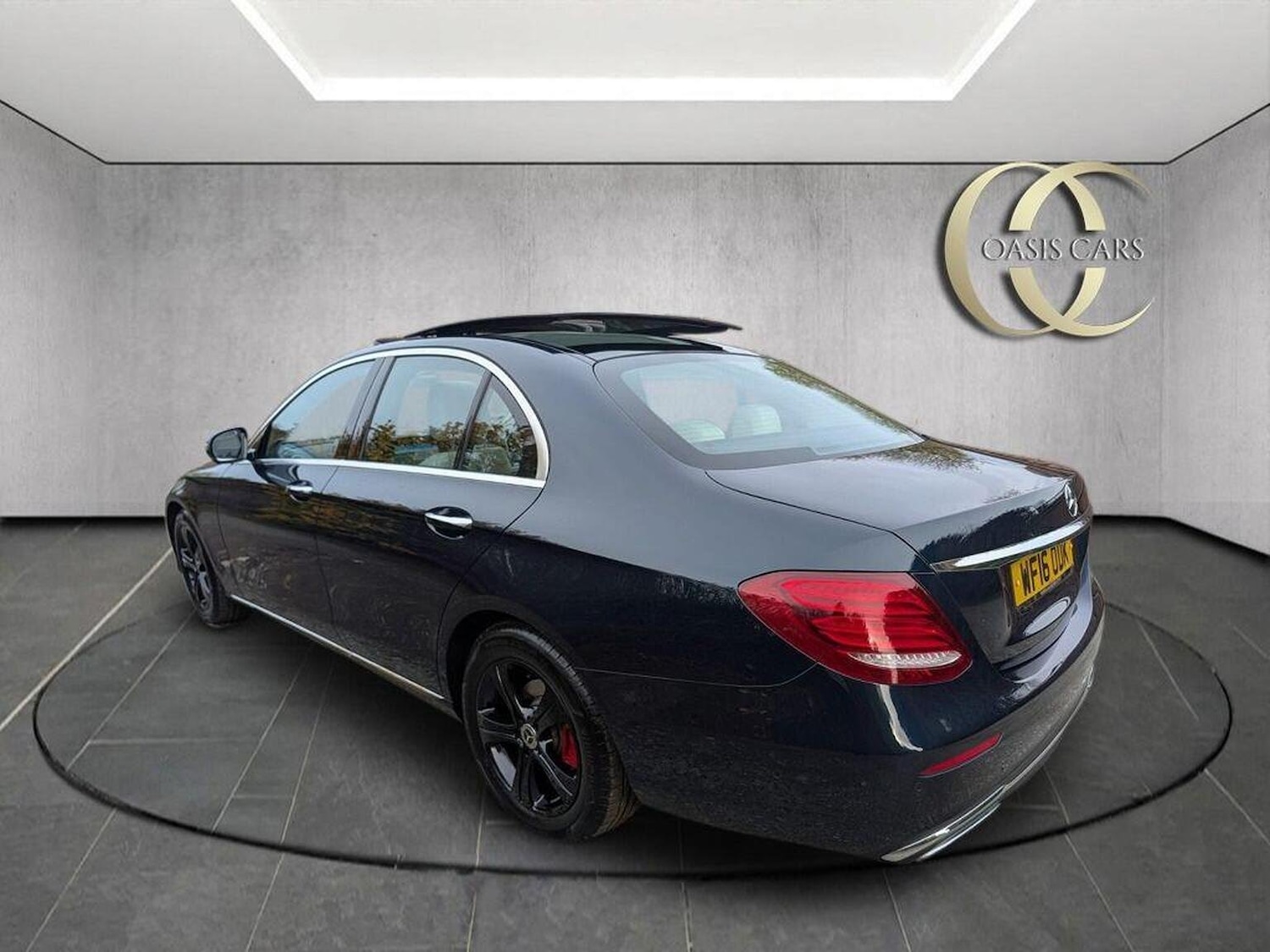 Used Mercedes-Benz E Class 2016 for sale - 76497563: Photo 10