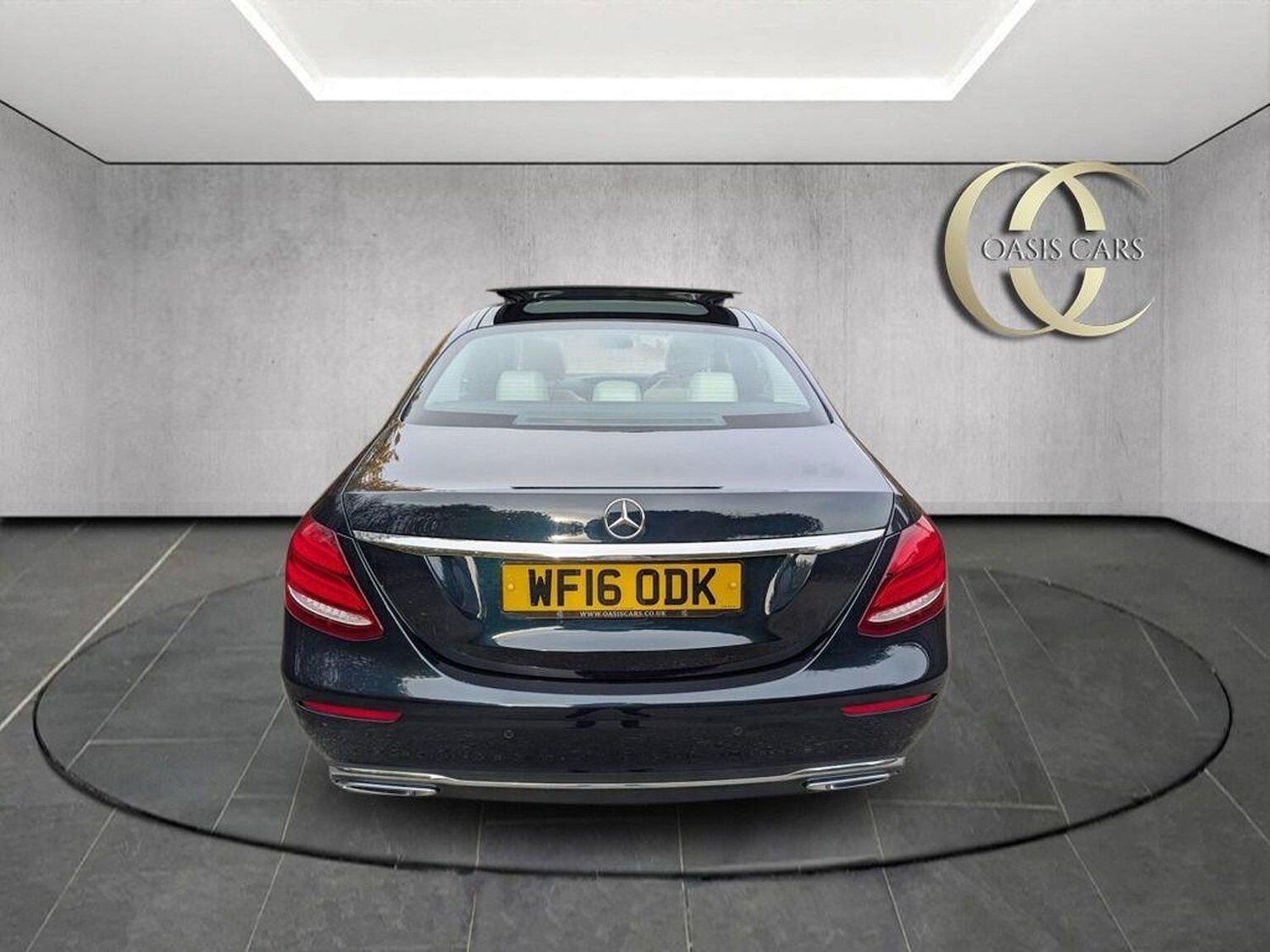 Used Mercedes-Benz E Class 2016 for sale - 76497563: Photo 11