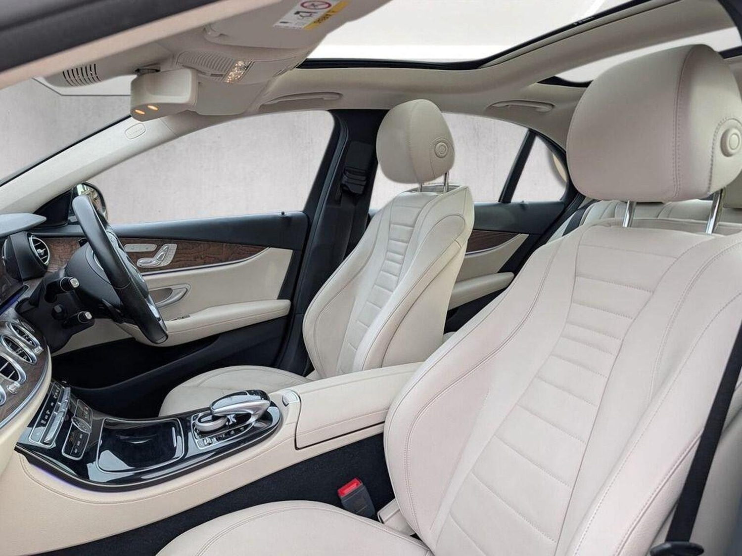 Used Mercedes-Benz E Class 2016 for sale - 76497563: Photo 15