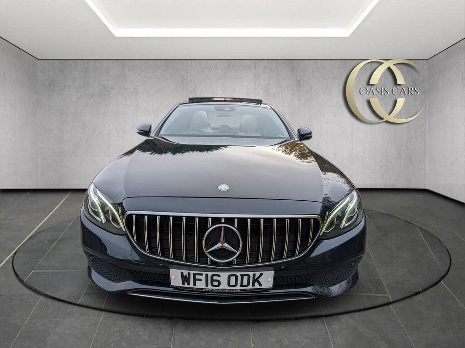 Used Mercedes-Benz E Class 2016 for sale - 76497563: Photo 2