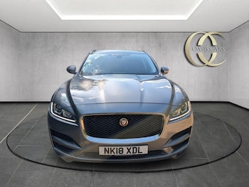 Used Jaguar F-Pace 2018 for sale - 78332349: Photo