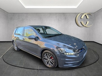 Used Volkswagen Golf 2018 for sale - 77937912: Photo