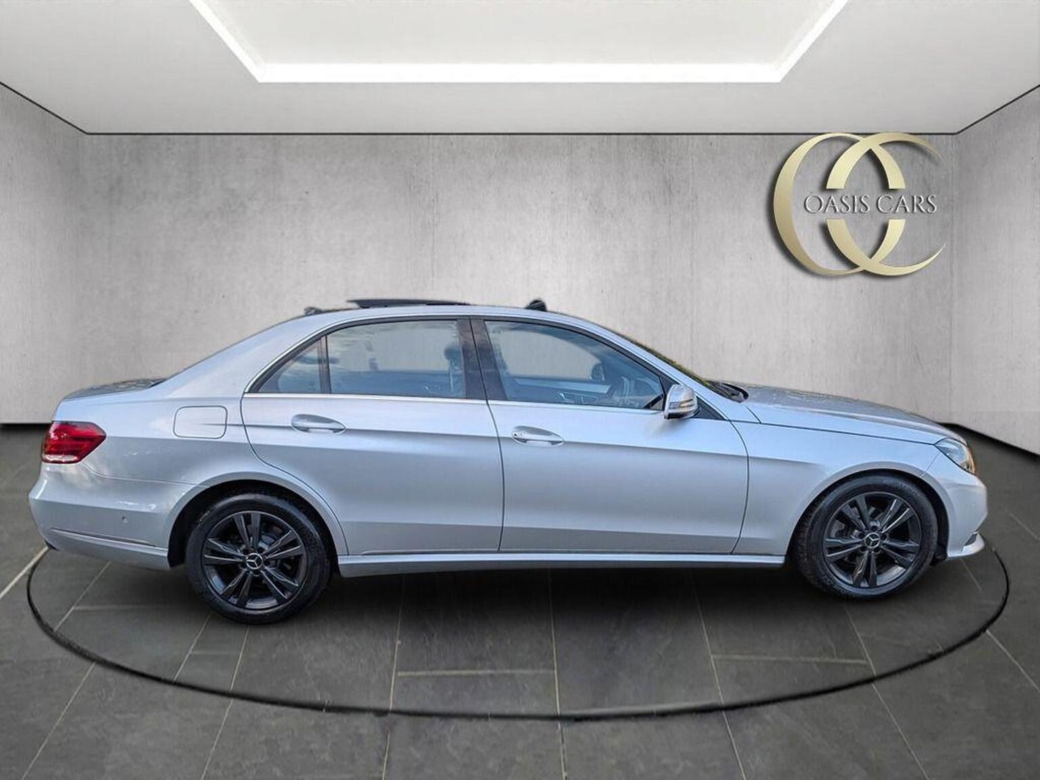 Used Mercedes-Benz E Class 2014 for sale - 76769874: Photo 12