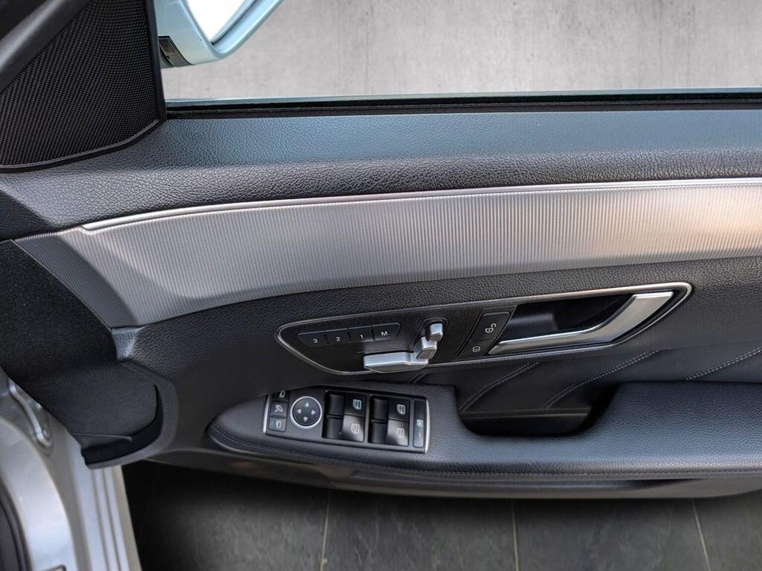 Used Mercedes-Benz E Class 2014 for sale - 76769874: Photo 15