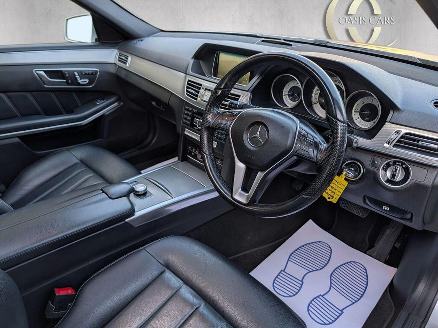 Used Mercedes-Benz E Class 2014 for sale - 76769874: Photo 3