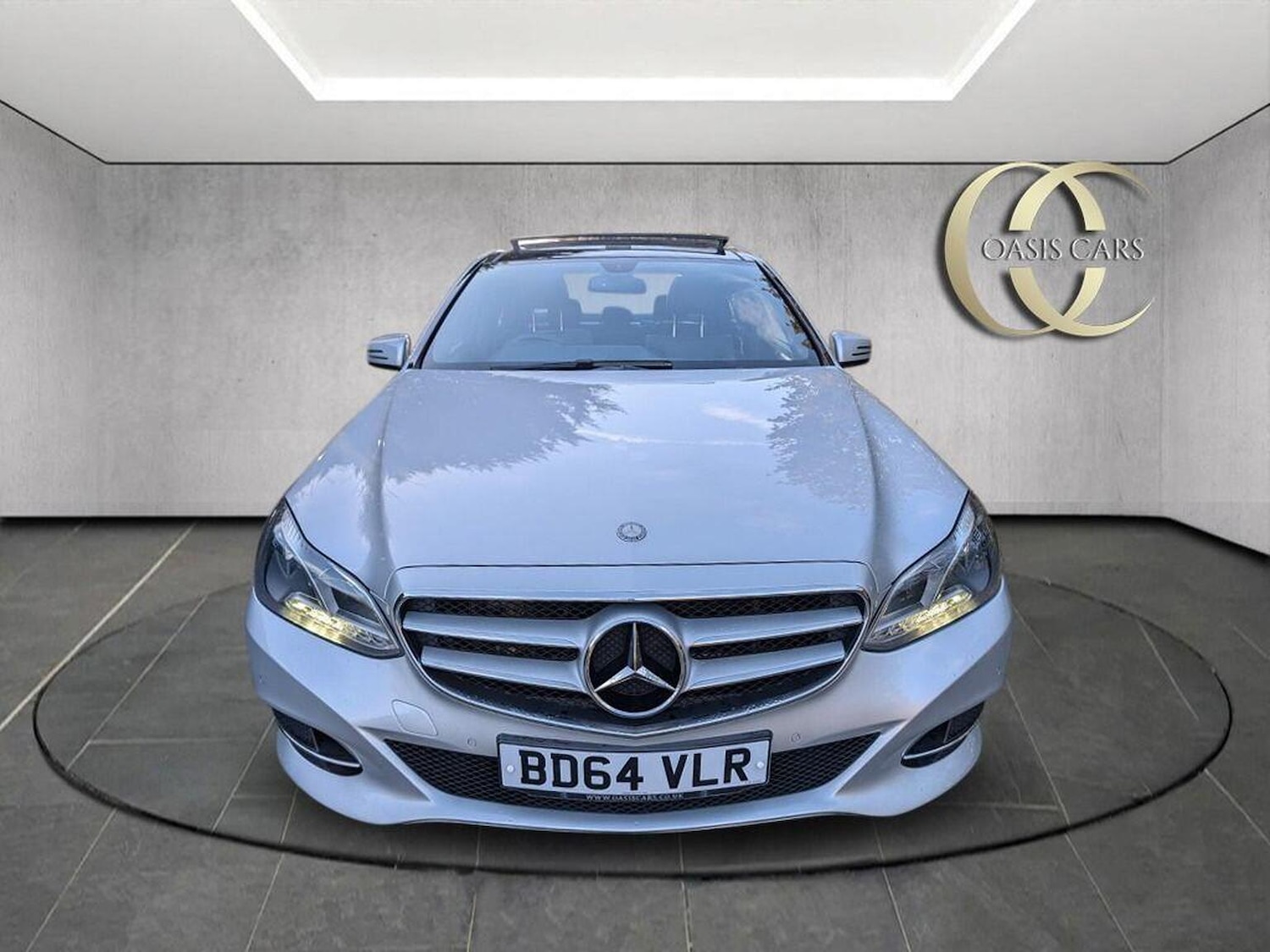 Used Mercedes-Benz E Class 2014 for sale - 76769874: Photo 4