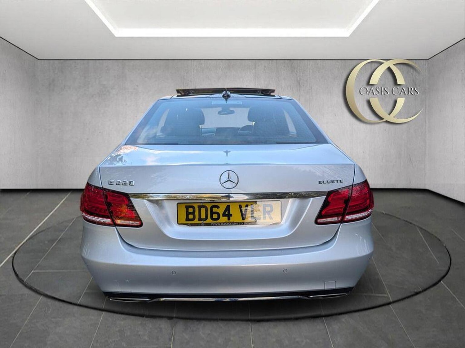 Used Mercedes-Benz E Class 2014 for sale - 76769874: Photo 6