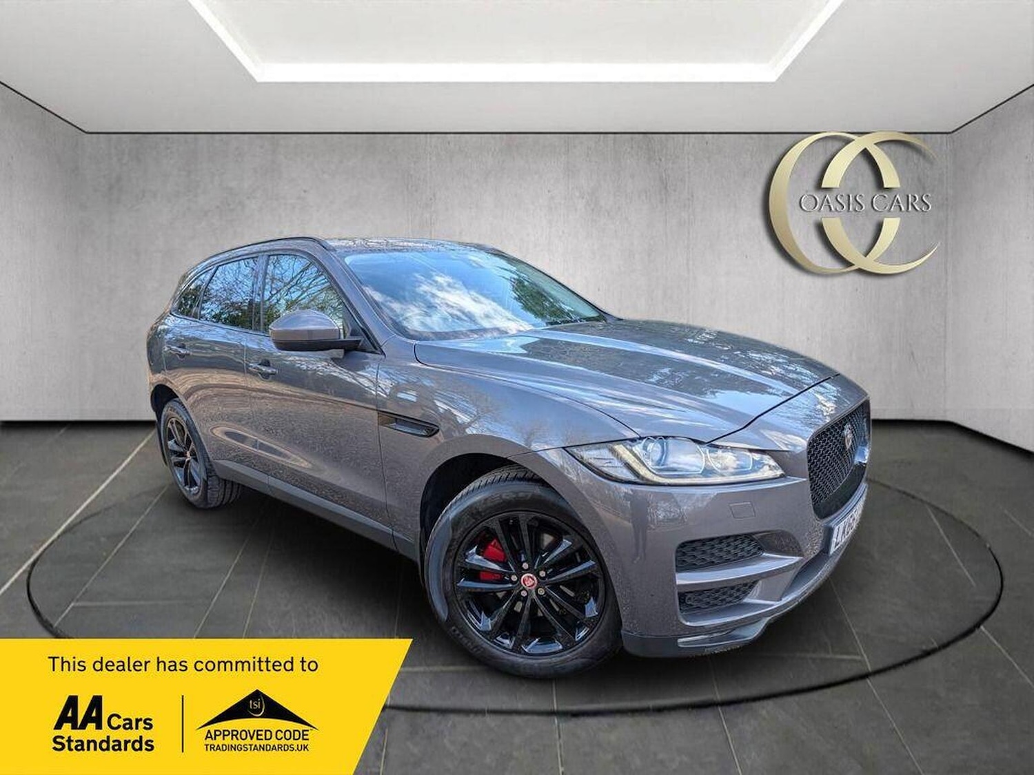 Used Jaguar F-Pace 2016 for sale - 77656187: Photo 1