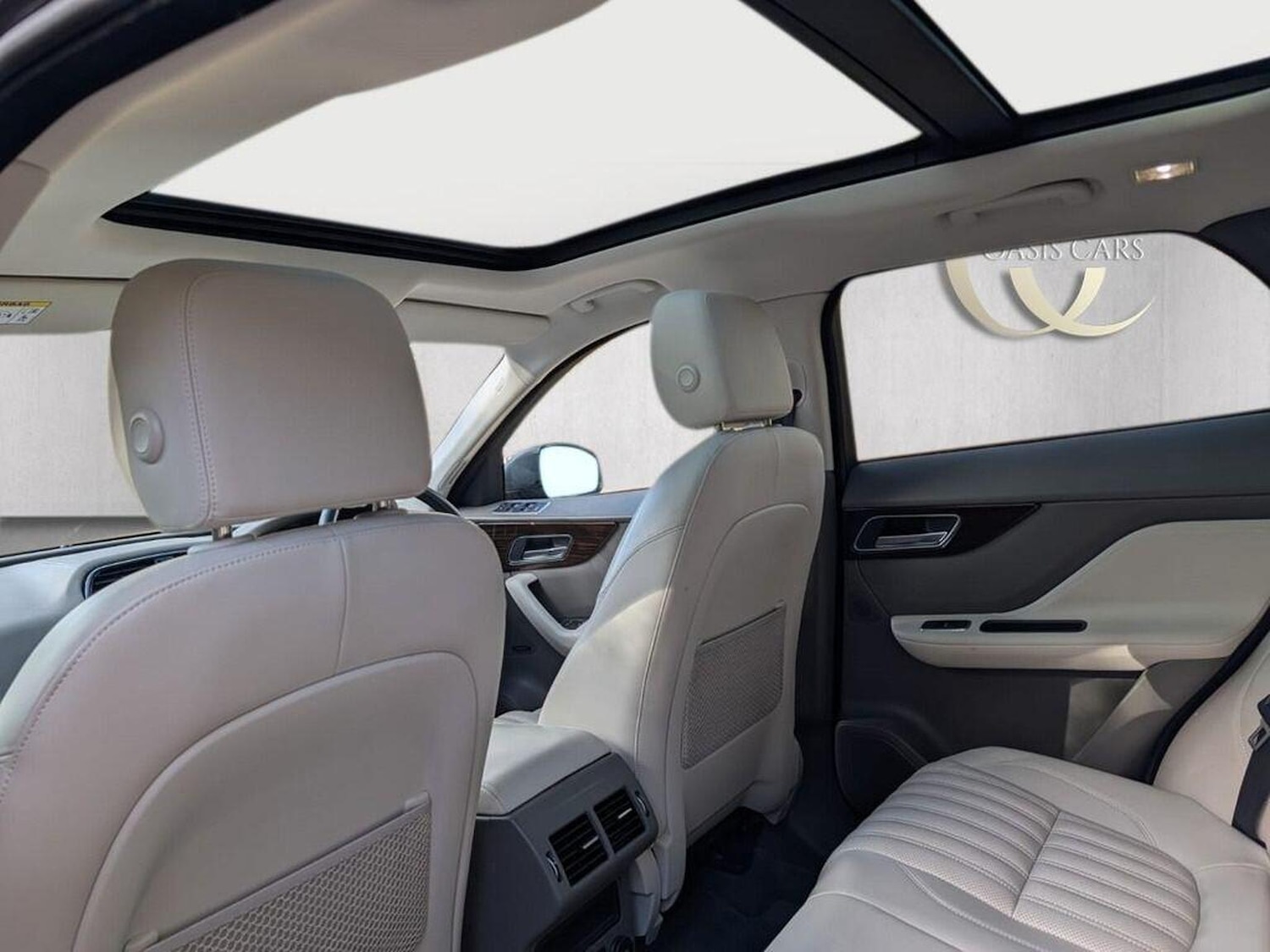 Used Jaguar F-Pace 2016 for sale - 77656187: Photo 10