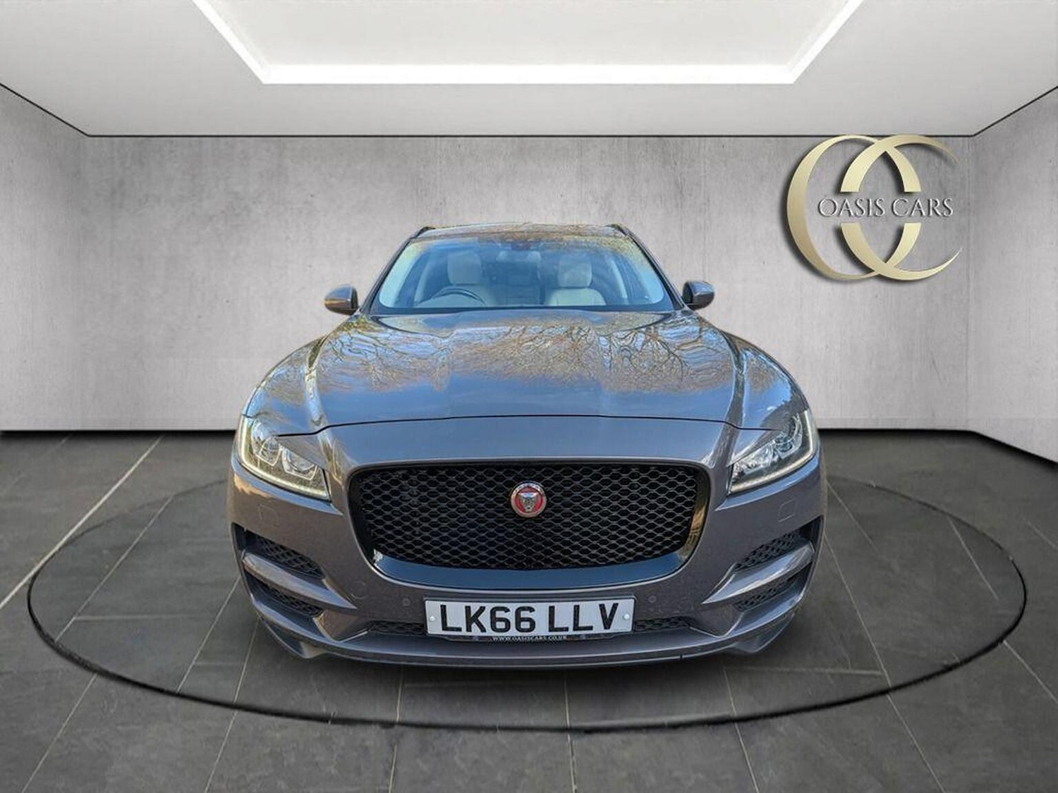 Used Jaguar F-Pace 2016 for sale - 77656187: Photo 12