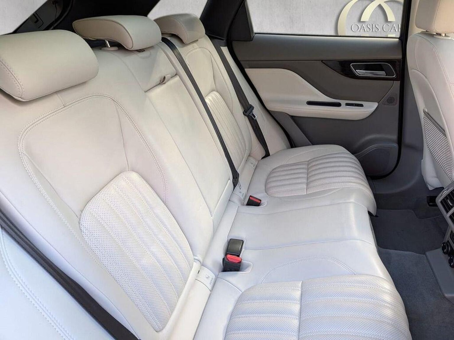 Used Jaguar F-Pace 2016 for sale - 77656187: Photo 16