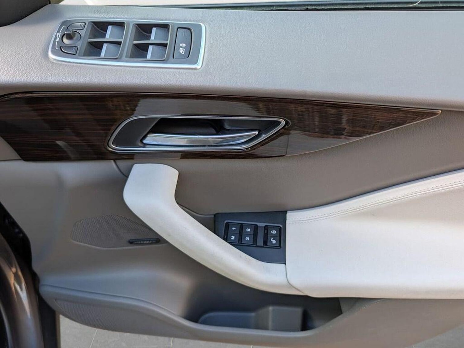 Used Jaguar F-Pace 2016 for sale - 77656187: Photo 18